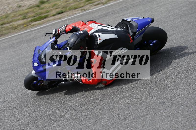 /10 20.04.2026  Pluess Moto Sport ADR/Freies Fahren/1